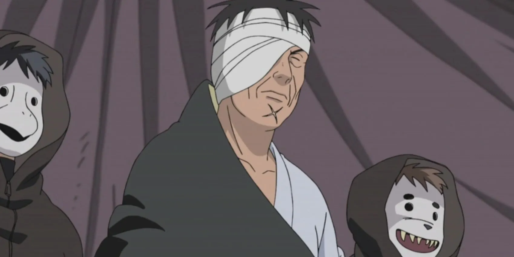 Danzo Shimura hé lộ cánh tay phải cấy ghép đầy Sharingan