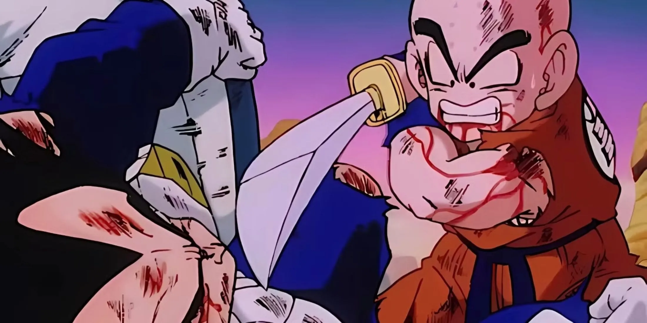 Krillin cầm kiếm định kết liễu Vegeta, nhưng Goku đang bị thương đã lên tiếng ngăn lại.
