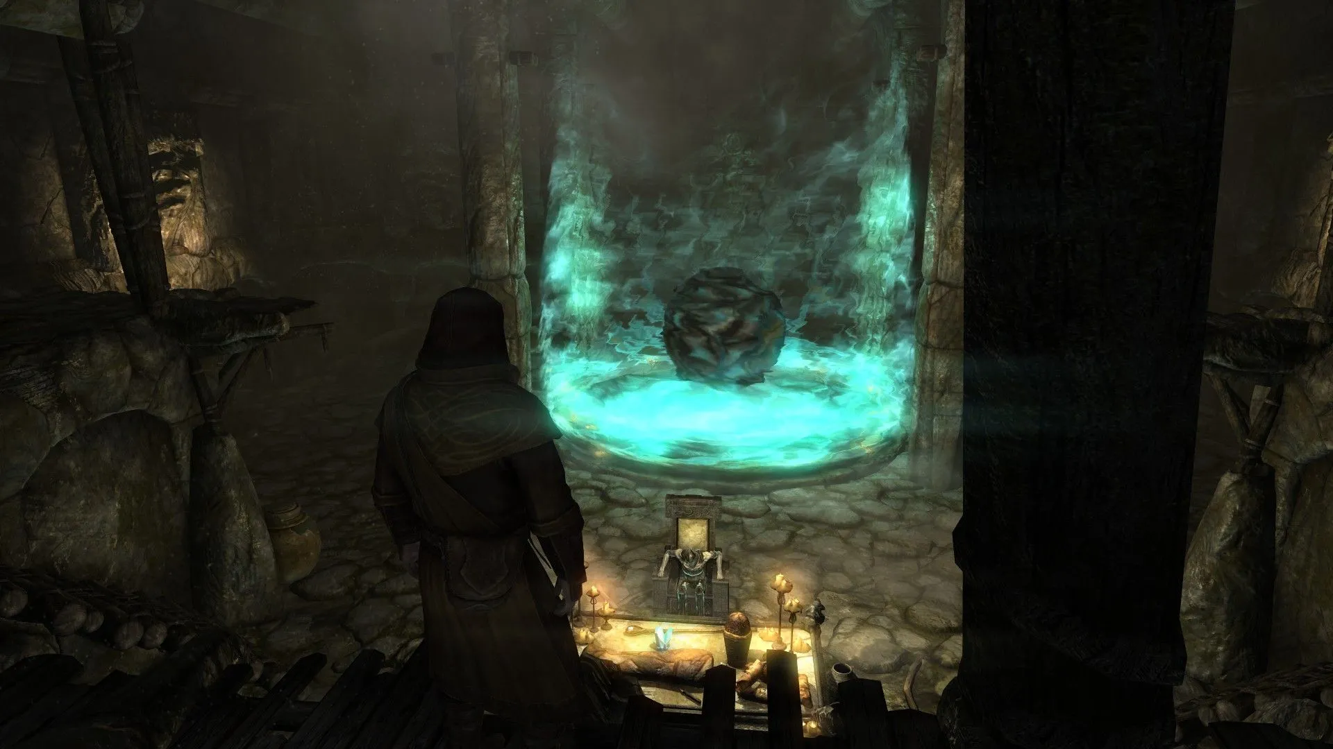 Dragonborn đối mặt với một trong những con trai của Gauldur trong nhiệm vụ &quot;Forbidden Legend&quot;, truy tìm mảnh vỡ của Gauldur Amulet.