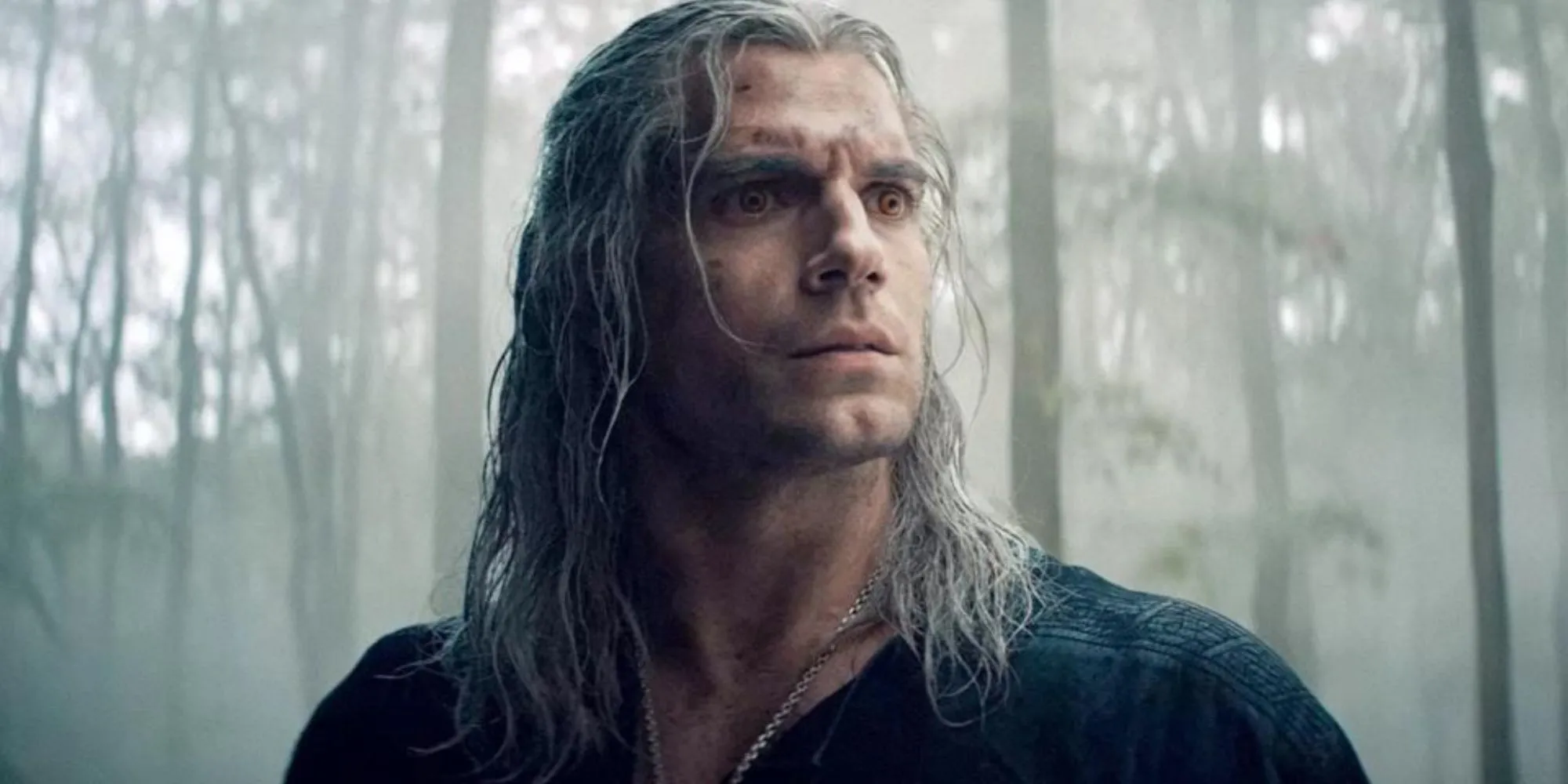 Geralt of Rivia (Henry Cavill) trong The Witcher của Netflix, biểu tượng của một series chuyển thể từng đầy hứa hẹn nhưng gặp nhiều tranh cãi.