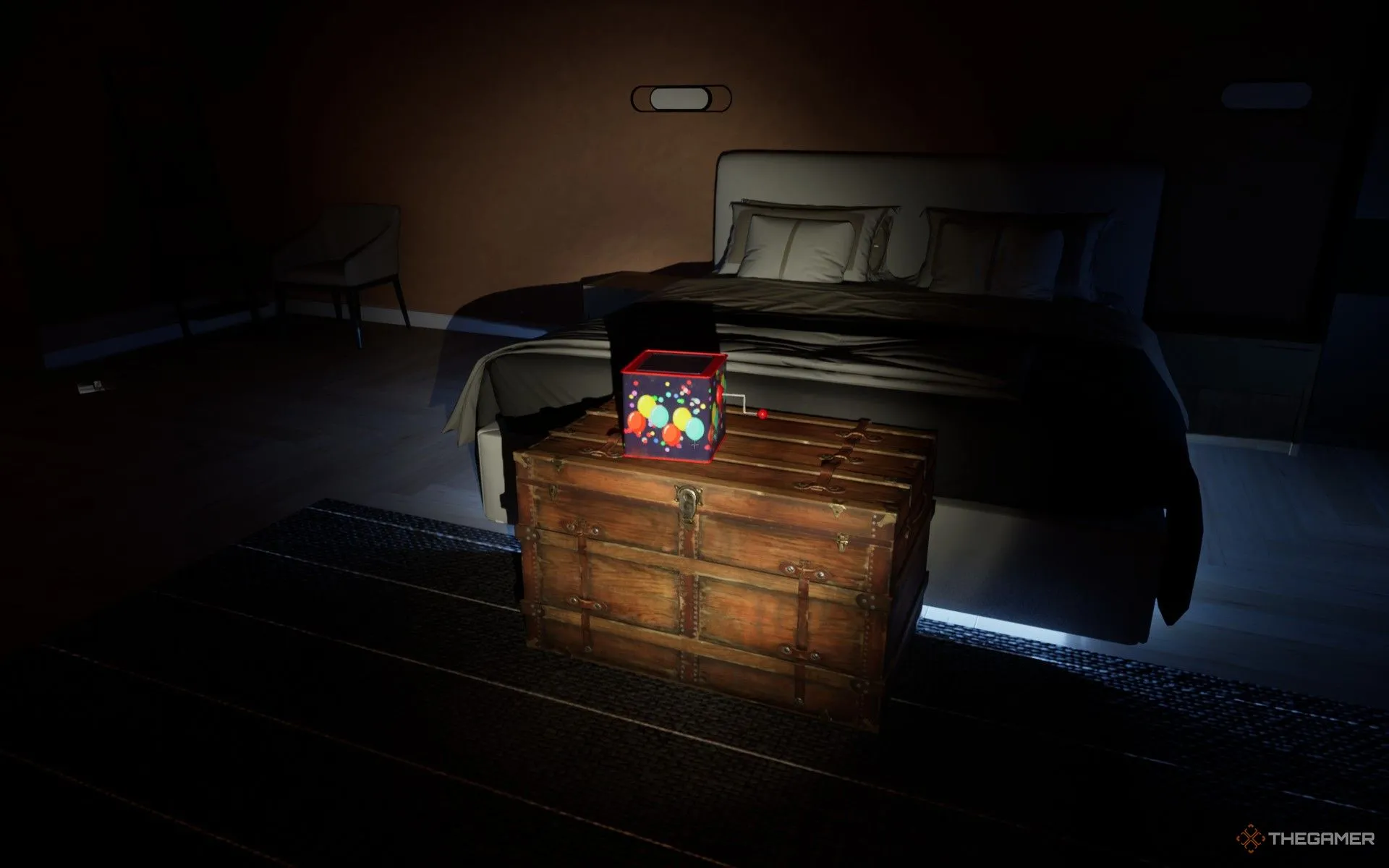 Hộp nhạc Jack-in-the-Box trong Shield Bedroom của Dead Take
