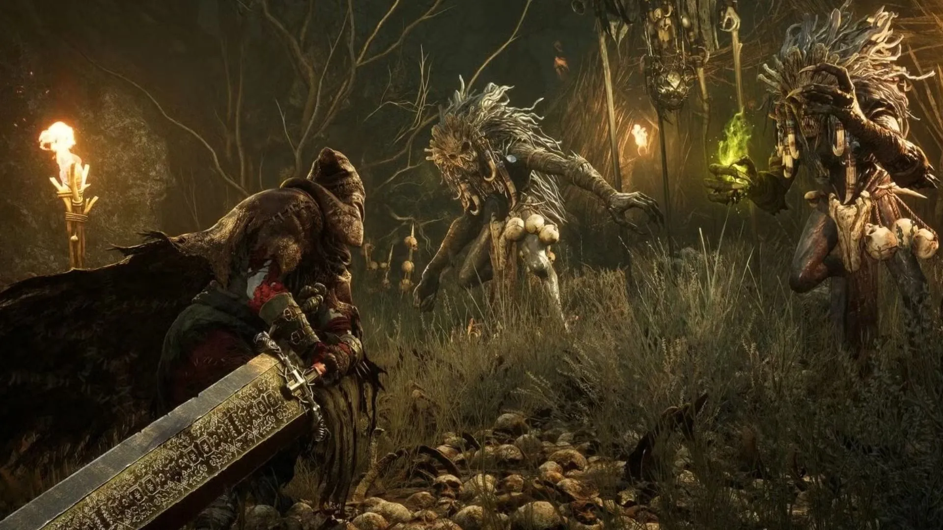 Cảnh chiến đấu với greatsword trong Lords of the Fallen (2023), cho thấy độ tàn khốc của kẻ thù và môi trường